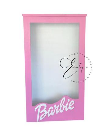 TE HUUR: Barbie Box beschikbaar voor biedingen