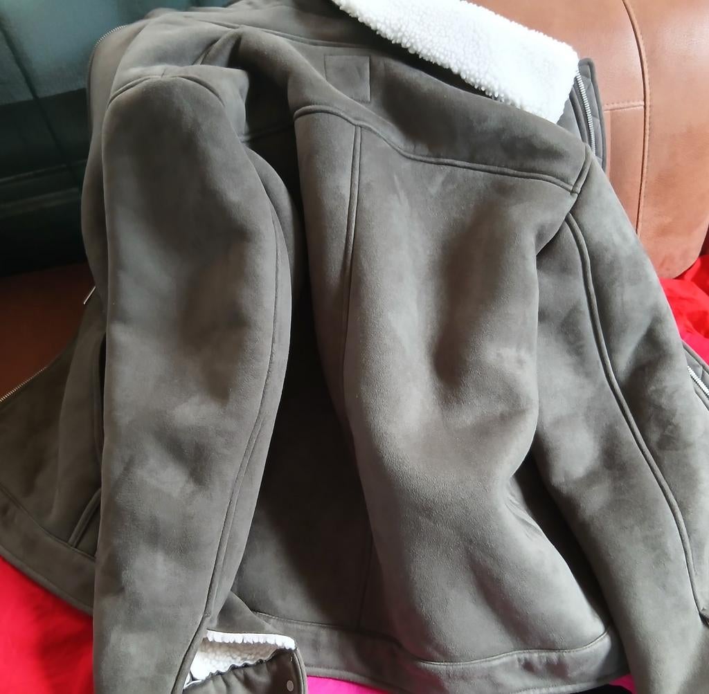 Mooie suède jas  sara, Kinderen en Baby's, Ophalen of Verzenden, Zo goed als nieuw