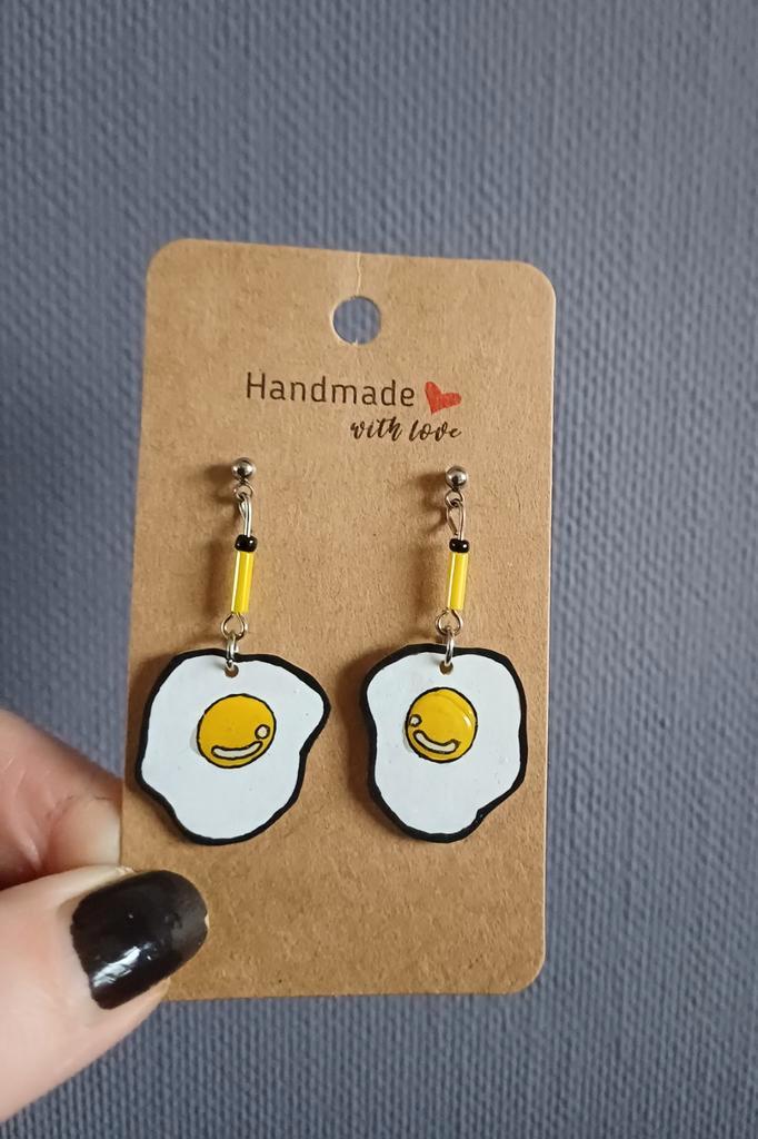 Krimpie dinkie oorbellen, ei, handgemaakt, Sieraden, Tassen en Uiterlijk, Oorbellen, Nieuw, Hangers, Overige materialen, Geel