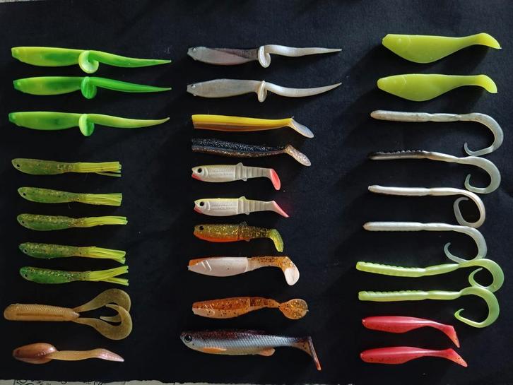 NIEUW kunstaas 30 shads oa Fox , Mann's , Savage Gear, Watersport en Boten, Hengelsport | Roofvissen, Nieuw, Complete set, Ophalen of Verzenden