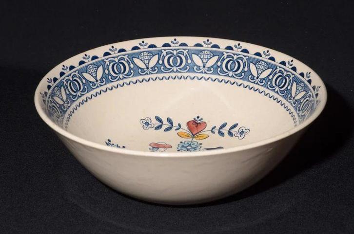 6 schaaltjes 19 cm Johnson Brothers Hearts & Flowers, Antiek en Kunst, Antiek | Servies los, Ophalen of Verzenden