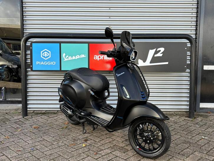 Vespa Sprint Mat Zwart Brom 2023 11064 km 1 eig GARANTIE, Fietsen en Brommers, Scooters | Vespa, Zo goed als nieuw, Overige modellen