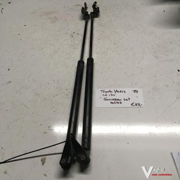 Toyota Yaris 1.0 16v 1999 2500189  Gasveren set achter beschikbaar voor biedingen