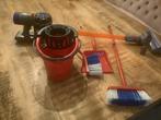 Schoonmaak set en een “dyson “ stofzuiger voor de kleintjes, Ophalen of Verzenden, Zo goed als nieuw, Jongen of Meisje