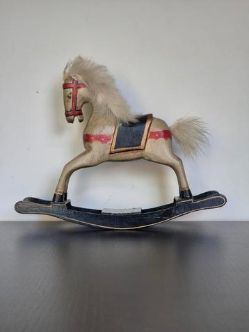 Vintage decoratie hobbelpaard hout beschikbaar voor biedingen