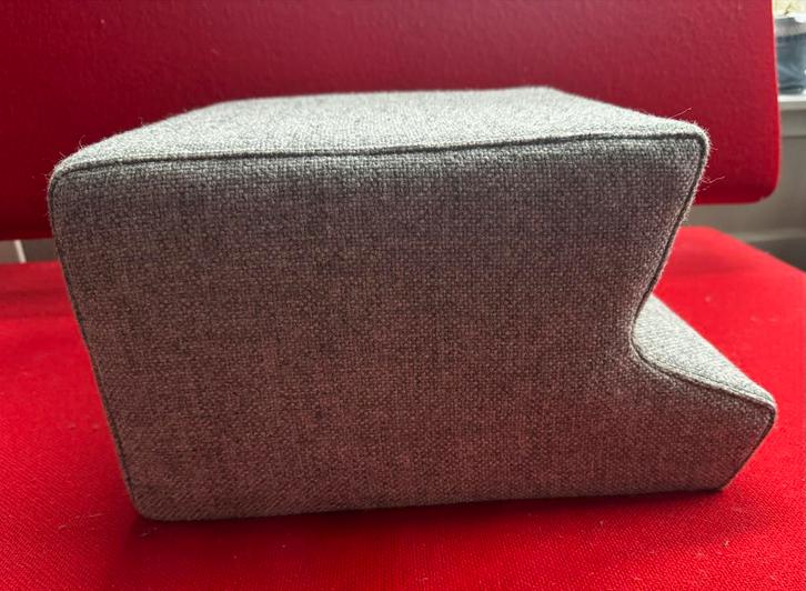 Martin Visser bank armsteun Hallingdal stof, Huis en Inrichting, Banken | Bankstellen, Gebruikt, Eenpersoons, Minder dan 150 cm