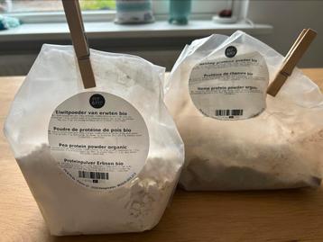 Erwten en hennep poeder biologisch van Pit&Pit beschikbaar voor biedingen