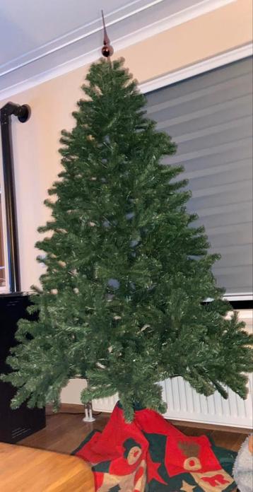 Te koop kunst Kerstboom (zonder versiering) beschikbaar voor biedingen