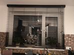 Zwarte jaloezieën voor raam, Huis en Inrichting, Ophalen, 100 tot 150 cm, Zo goed als nieuw, Modern