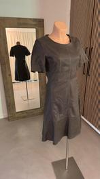 Bruingrijze leren jurk van Arma, splinternieuw, Maat 38/40 (M), Ophalen of Verzenden, Zo goed als nieuw, Grijs
