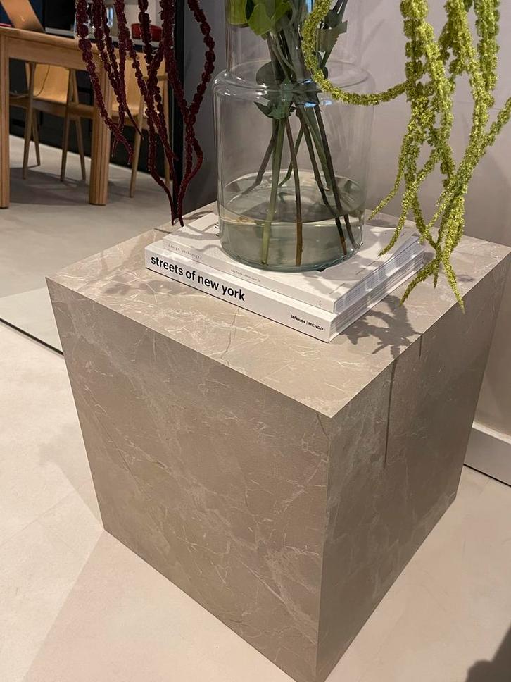 Westwing bijzettafel marmer look beige, Huis en Inrichting, Tafels | Bijzettafels, Zo goed als nieuw, Vierkant, 45 tot 60 cm, Minder dan 55 cm