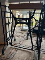 Antiek naaimachine tafel, Antiek en Kunst, Antiek | Naaimachines, Ophalen of Verzenden