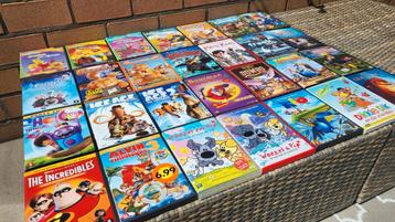 Diverse titels kinderfilms, familiefilms en series (DVD) beschikbaar voor biedingen
