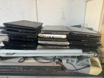 Defecte Laptops & Chromebooks - Onderdelen/Reparatie beschikbaar voor biedingen