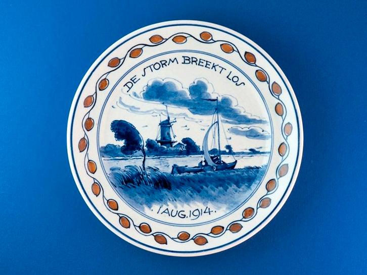 Porceleyne Fles 1914 De Storm Breekt los 18cm (7) Oranje, Antiek en Kunst, Antiek | Wandborden en Tegels, Ophalen of Verzenden