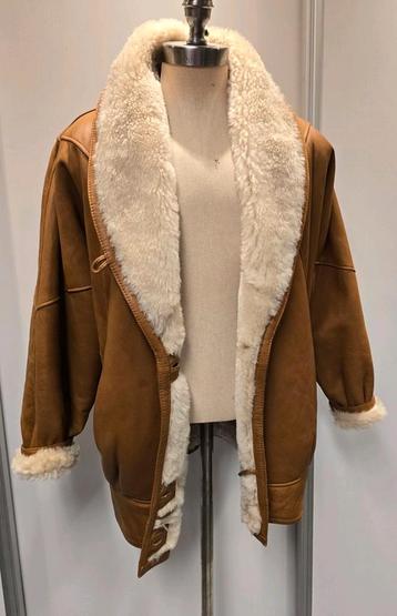 Stoere warme dames lammy coat - maat L / 42 -  nieuwstaat beschikbaar voor biedingen