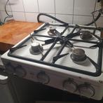 Gasfornuis, Witgoed en Apparatuur, Fornuizen, Ophalen, 4 kookzones, Zo goed als nieuw, Gas