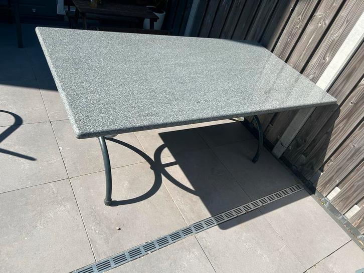 Granieten tuintafel met gietijzeren onderstel, Tuin en Terras, Tuintafels, Gebruikt, Rechthoekig, Metaal, Ophalen