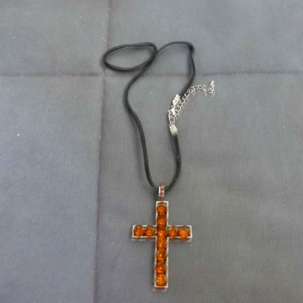 Ketting met kruis, Ophalen of Verzenden, Zo goed als nieuw, Sieraad, Christendom | Katholiek