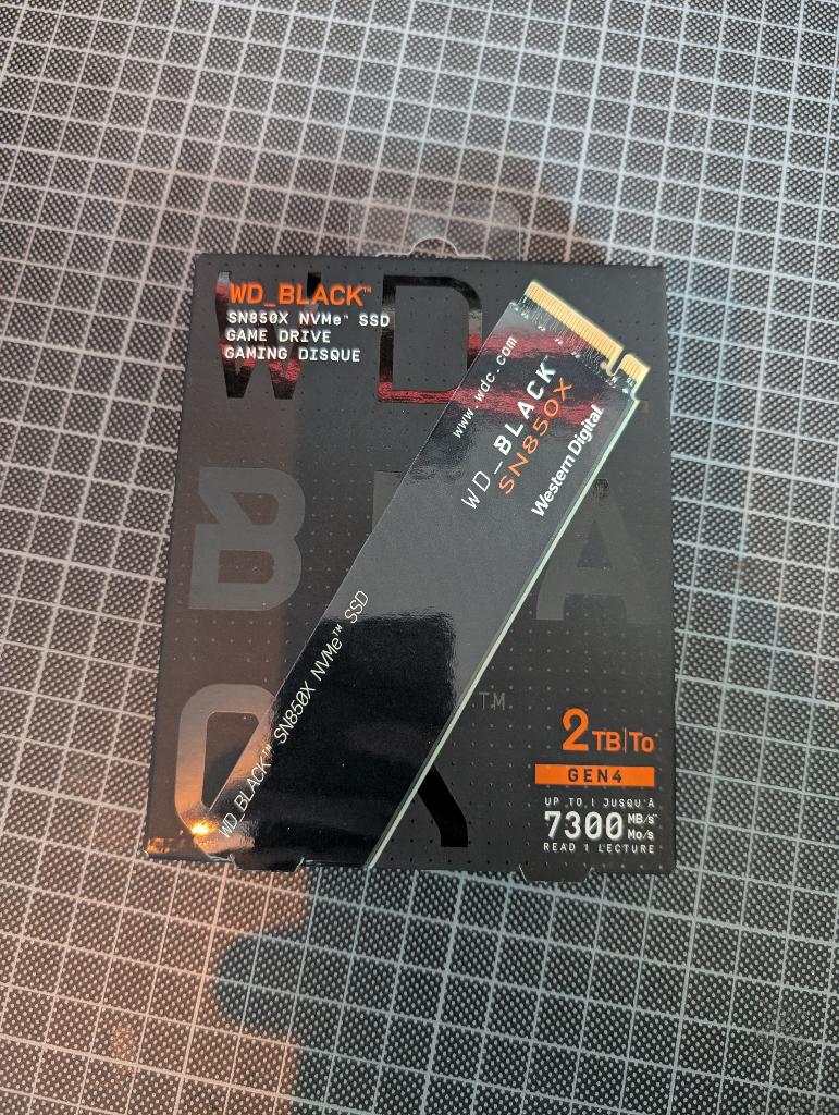 WD Black SN850X 2TB NVMe SSD | Nieuw | 4 Beschikbaar, Computers en Software, Harde schijven, Intern, WD Black, SSD, Nieuw