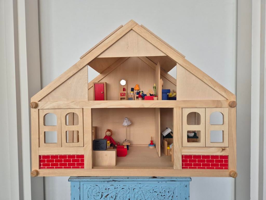Goki poppenhuis met toebehoren., Ophalen of Verzenden, Poppenhuis