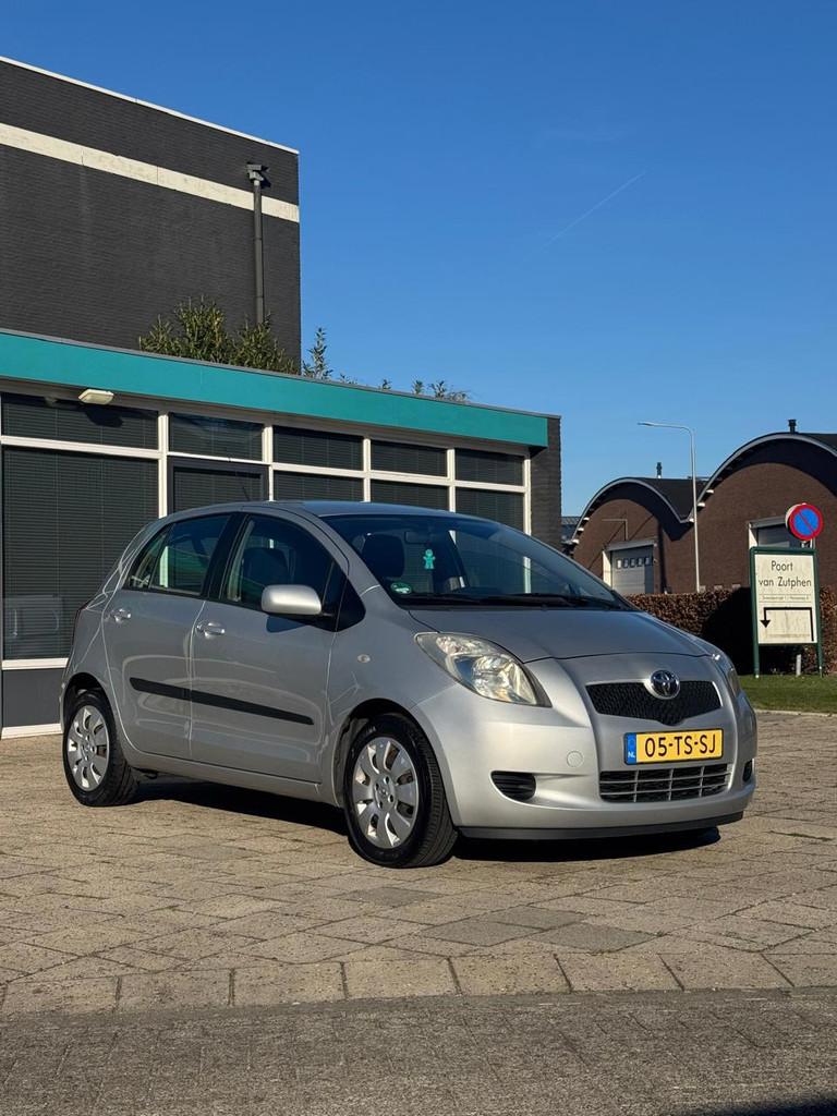 Toyota Yaris 1.3 VVTi Sol, Voorwielaandrijving, 4 cilinders, 995 kg, Origineel Nederlands