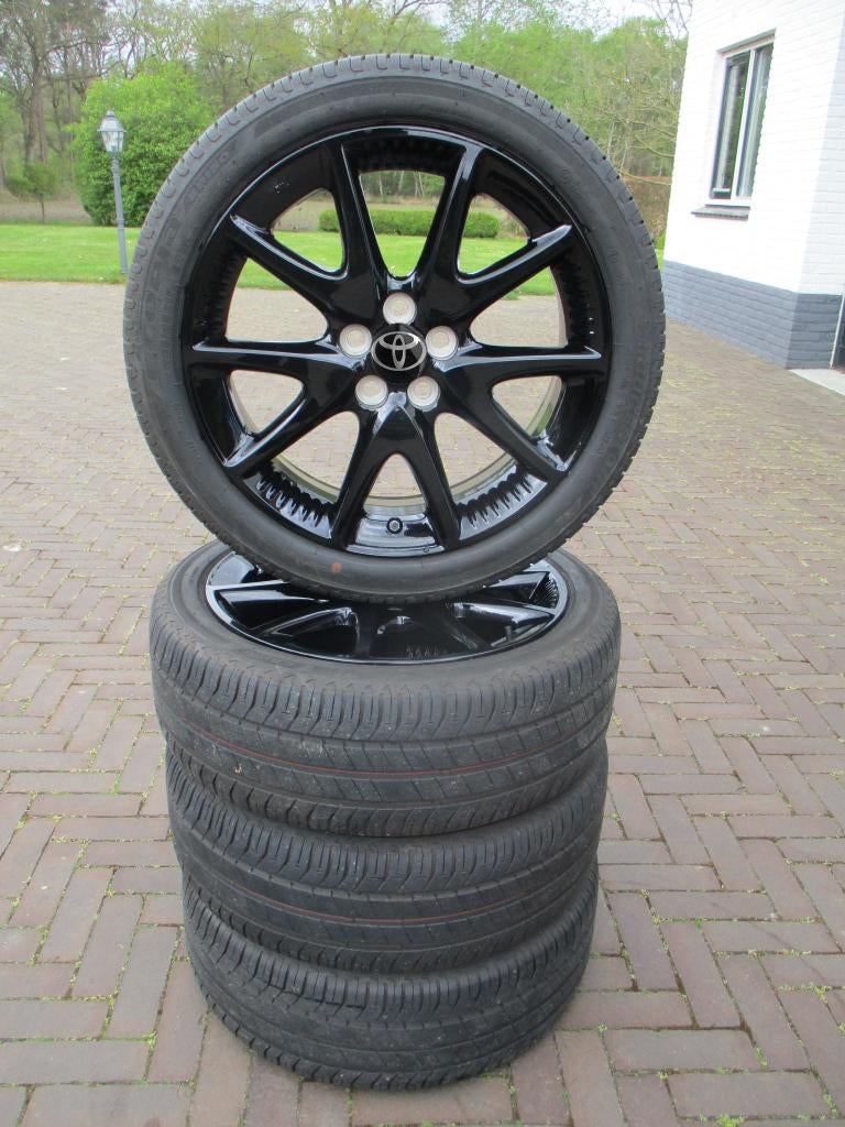 Orig. Toyota Yaris Mazda 2 Hybrid 17 inch velgen tpms IZGST, Auto-onderdelen, Banden en Velgen, Ophalen, Gebruikt, Banden en Velgen