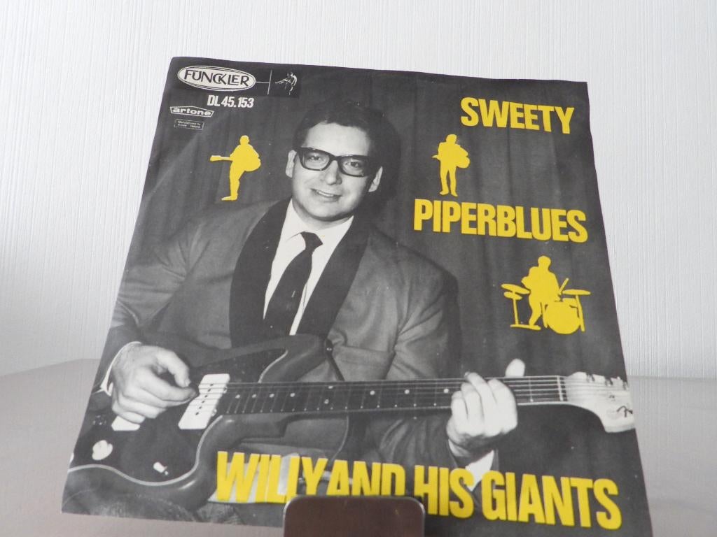 Willy And His Giants – Sweety - Piperblues 1965 nl, Ophalen of Verzenden, Gebruikt, Pop, Single