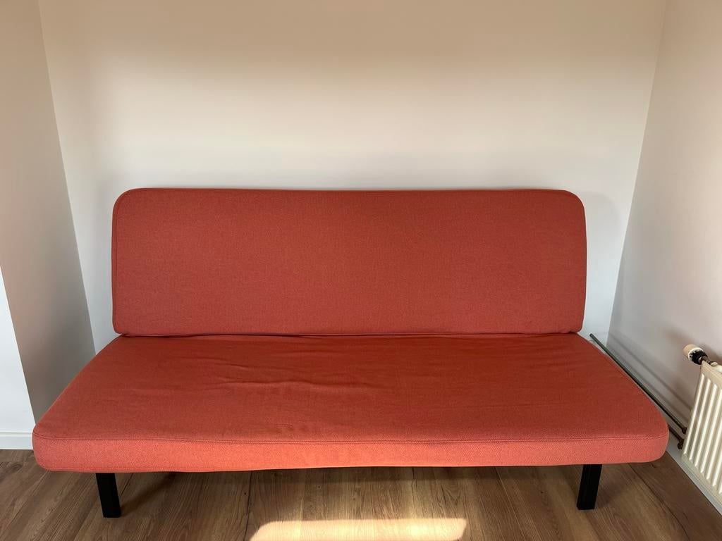 IKEA Nyhamn 3-zits slaapbank met rode hoes, Ophalen, Tweepersoons, Zo goed als nieuw, Overige maten
