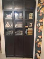 IKEA Billy Boekenkast met Glazen Deuren - Zwartbruin, Huis en Inrichting, Modern, Functioneel, 25 tot 50 cm, Gebruikt, Met deur(en)