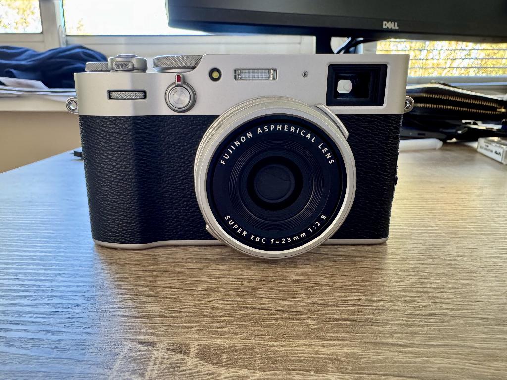 Fujifilm X100V Silver, Compact, Ophalen of Verzenden, Zo goed als nieuw, Fuji