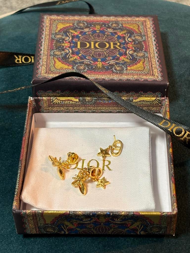 Dior Bij Oorbellen Goudkleurig met Kristallen, Overige materialen, Hangers, Zo goed als nieuw, Goud