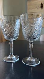 2 leuke Blomus wijn/cocktailglazen met kristalpatroon, Ophalen of Verzenden