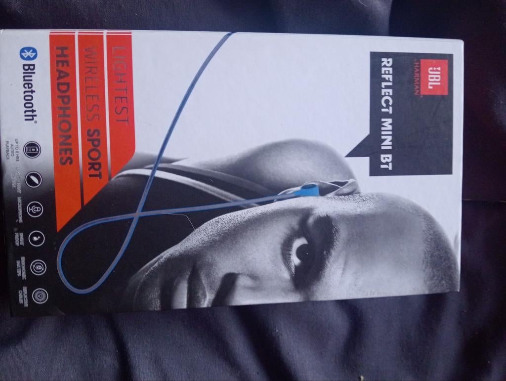 Nieuwe jbl oortjes, Audio, Tv en Foto, Koptelefoons, Ophalen of Verzenden, Nieuw, Overige merken