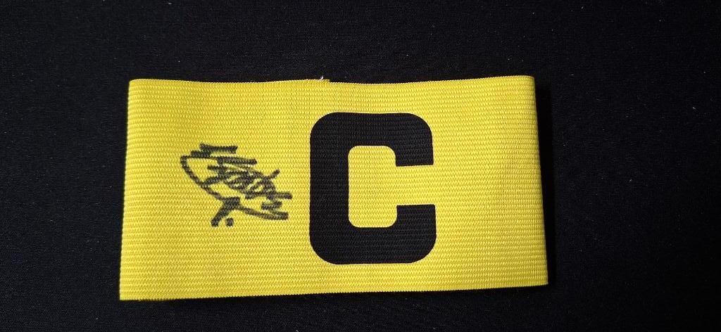 Aanvoerdersband met handtekening Sherida Spitse # Leeuwinnen, Verzamelen, Sportartikelen en Voetbal, Ophalen of Verzenden, Nieuw