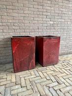 Twee bloempotten voor buiten, Tuin en Terras, Bloembakken en Plantenbakken, Ophalen, Steen, Gebruikt, Vierkant