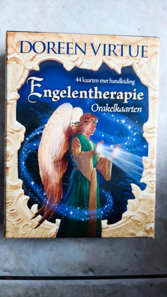 Engelentherapie Orakelkaarten - Doreen Virtue, Boeken, Esoterie en Spiritualiteit, Zo goed als nieuw, Overige typen, Tarot of Kaarten leggen