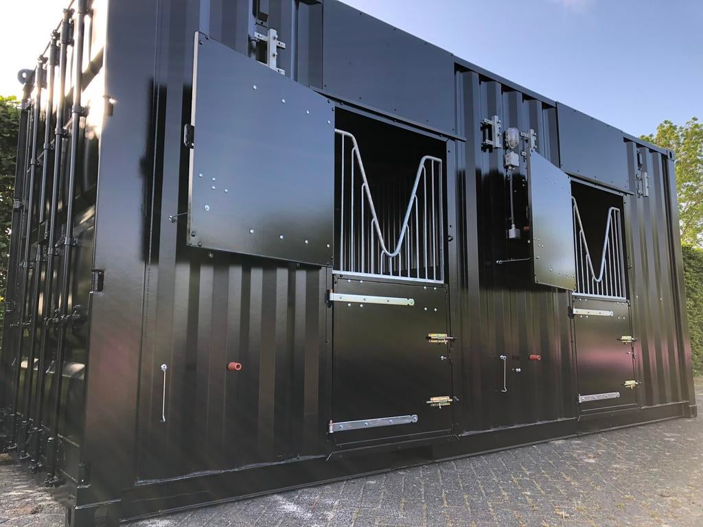 Stalcontainer GRATIS gebracht!!!, Dieren en Toebehoren, Stalling en Weidegang, Stalling, 2 of 3 paarden of pony's