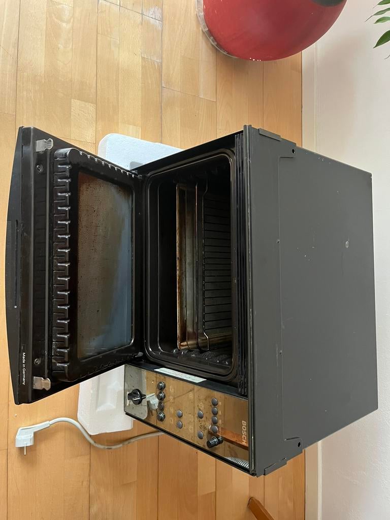 Bosch oven, Witgoed en Apparatuur, Ovens, Ophalen of Verzenden, Gebruikt, Minder dan 45 cm