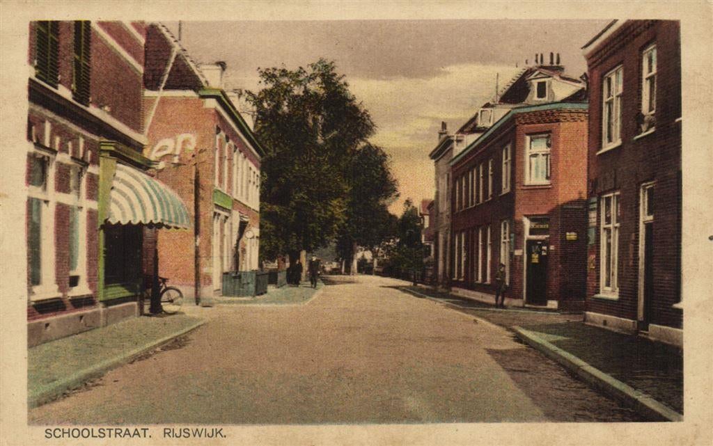 Schoolstraat. Rijswijk. - volk fiets - ongelopen, Verzenden, Voor 1920, Ongelopen, Zuid-Holland