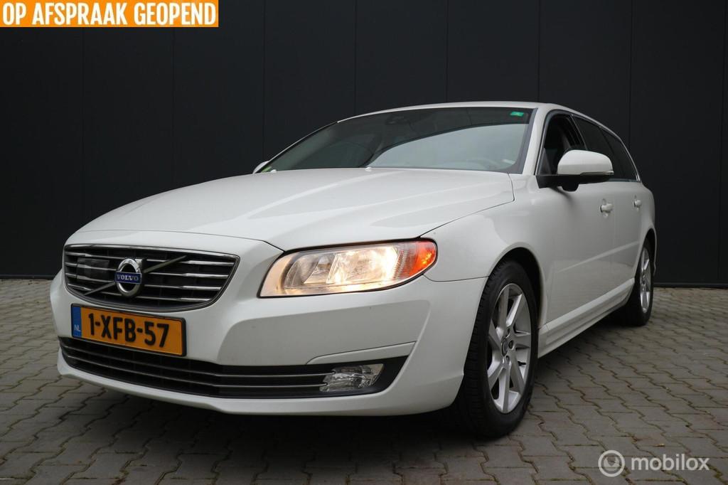 Volvo V70 1.6 D2 Momentum AUTOMAAT/LEDER/NAVIGATIE/TREKHAAK, Auto's, Volvo, Euro 5, 4 cilinders, Wit, Diesel