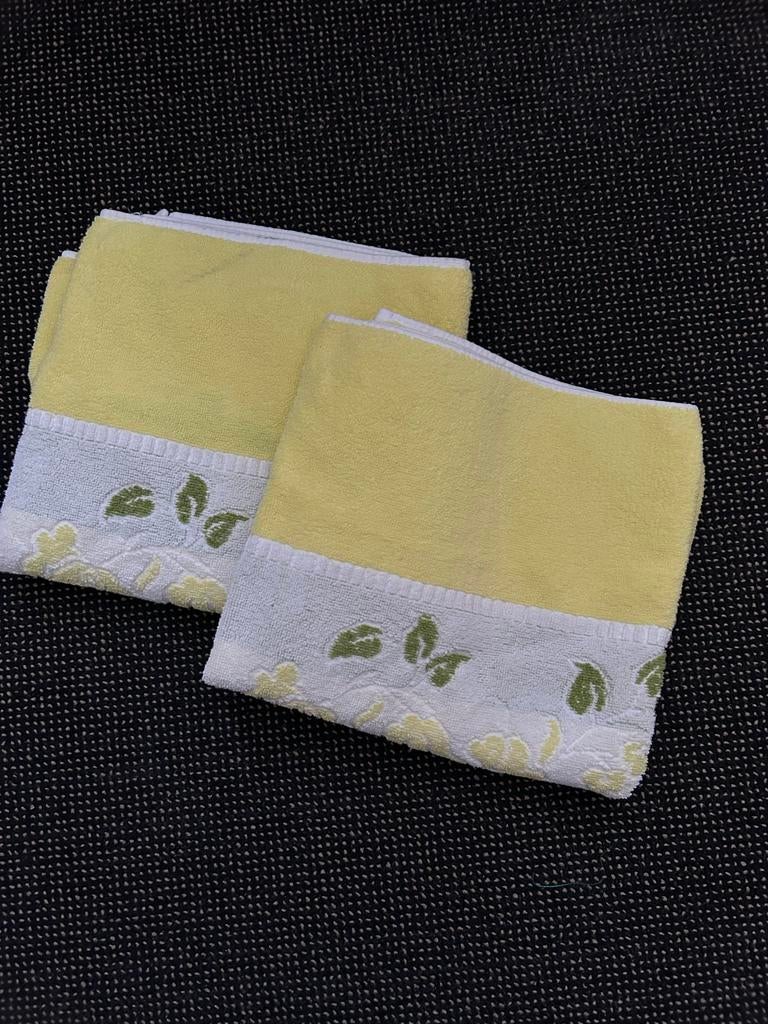 Verschillende vintage handdoeken - nieuw, Ophalen of Verzenden, Nieuw, Overige kleuren, Handdoek