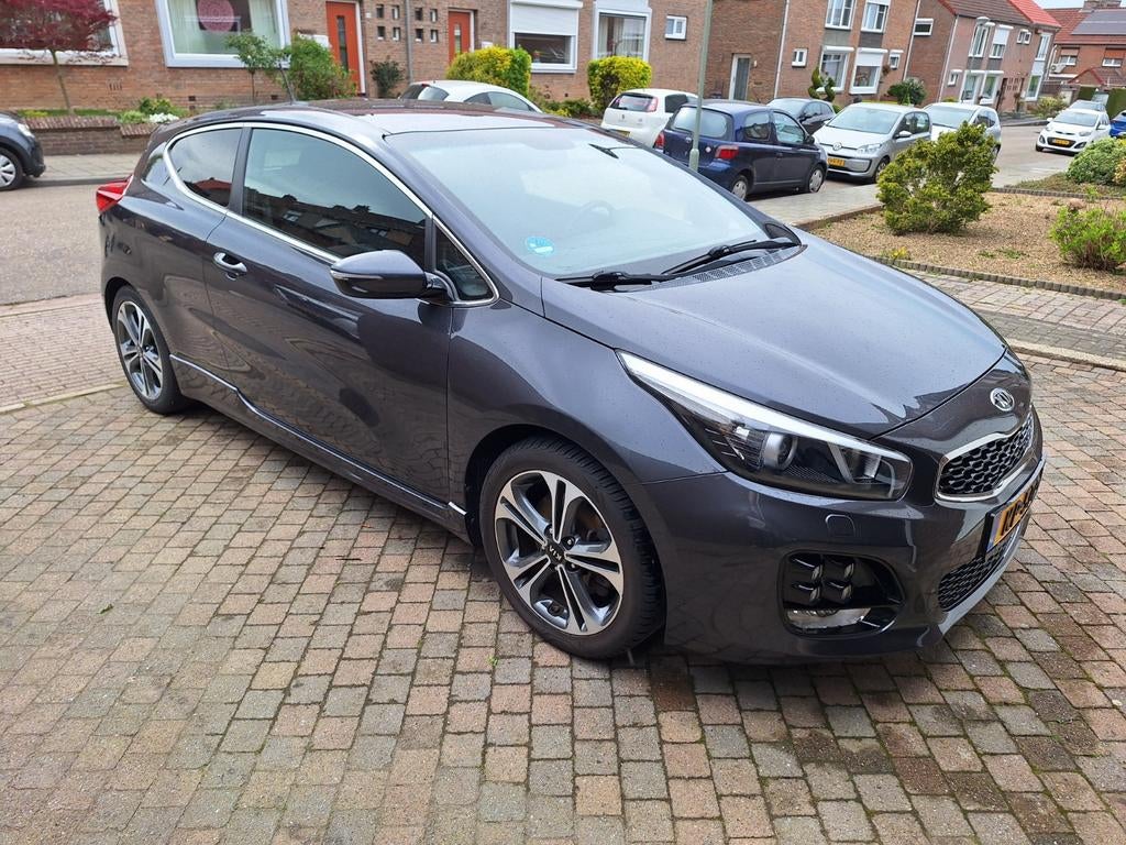 Kia (Pro) Cee d 1.0 T-gdi 2016 Grijs 120 PK GT line., Auto's, Kia, Voorwielaandrijving, Lichtsensor, Origineel Nederlands, 1200 kg