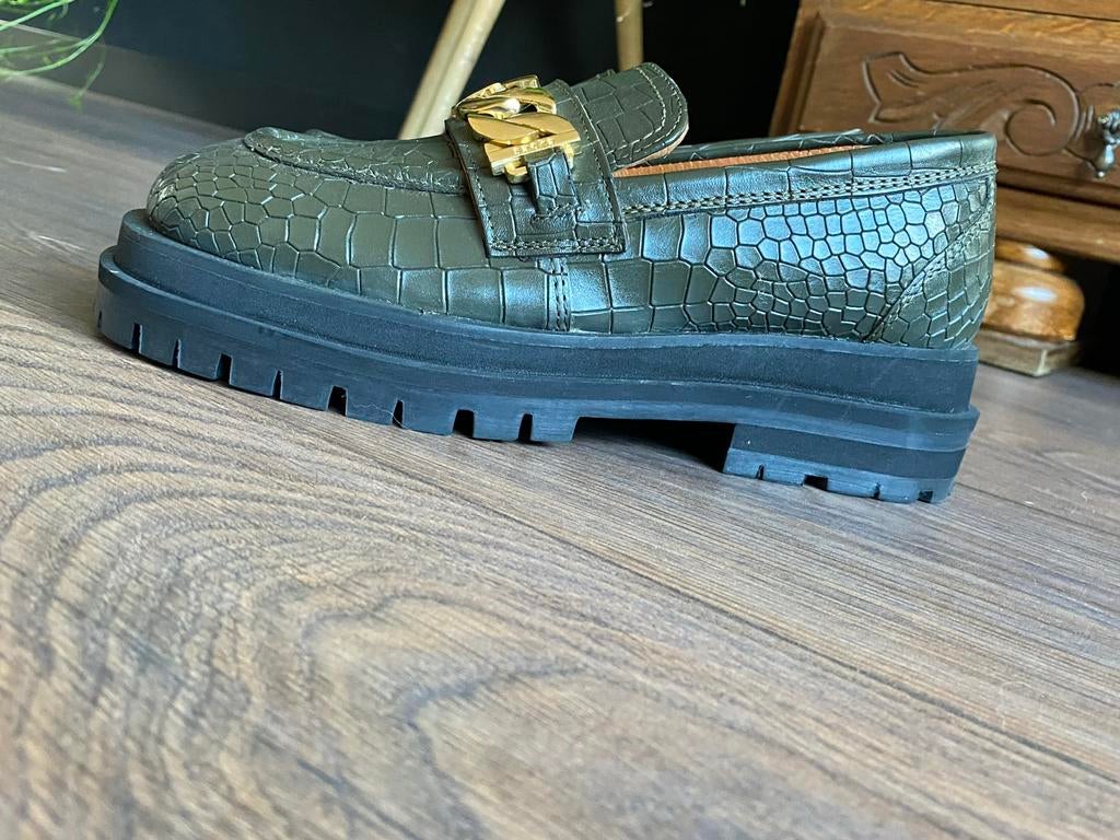 Groene Sasha loafers met gouden ketting - Maat 37, Ophalen, Nieuw, Groen, Instappers