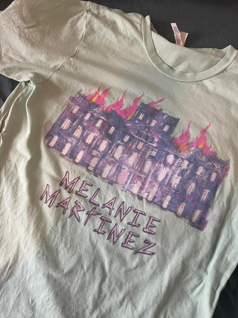 Melanie Martinez k-12 shirt, Maat 38/40 (M), Ophalen of Verzenden, Zo goed als nieuw, Korte mouw