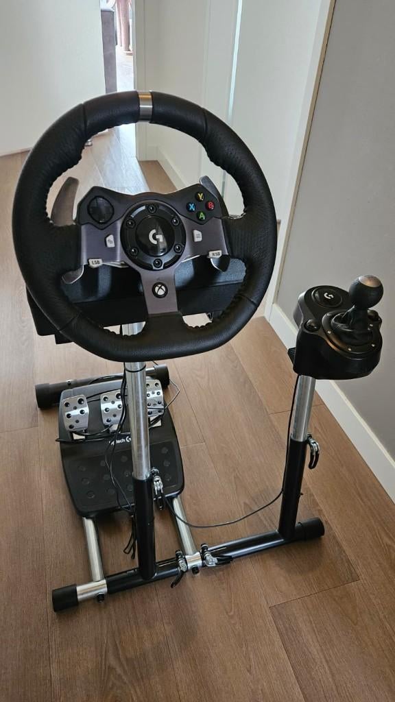 Logitech G920 met shifter + Wheelstand Pro Deluxe V2 Z.G.A.N, Ophalen, Zo goed als nieuw, Stuurtje of Sportattribuut, Xbox Series S