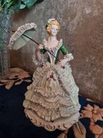 Antiek Saksisch Dresden Porseleinen Beeldje Dame met Parasol, Ophalen of Verzenden