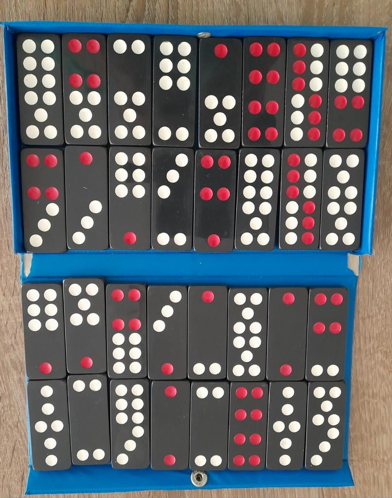 Domino in reiskoffertje., Ophalen of Verzenden