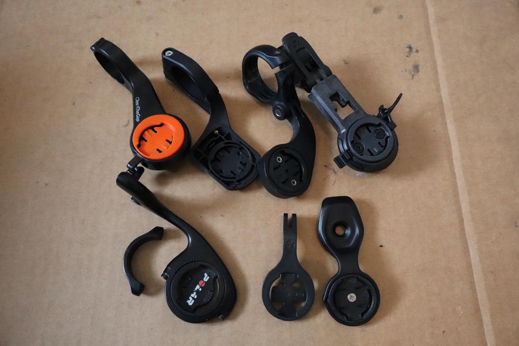 Diverse stuurhouders Garmin/wahoo/bryton, Ophalen, Zo goed als nieuw