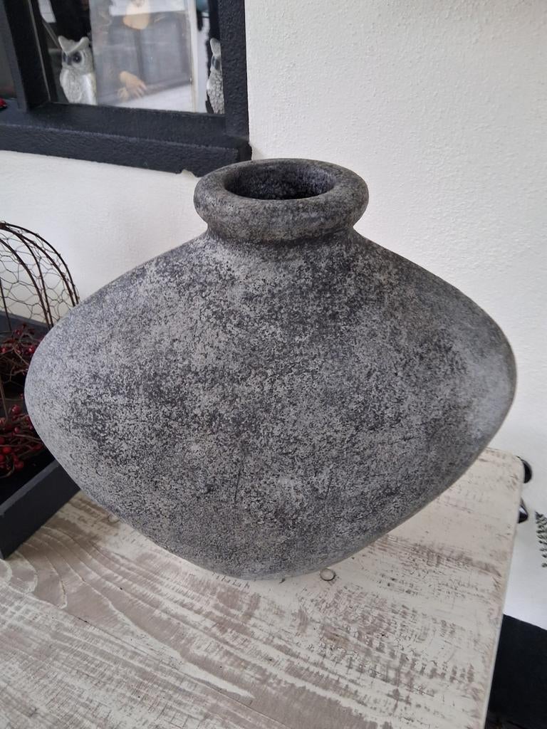 Grote grijze vaas van beton, Ophalen, Overige kleuren, Aardewerk of Porselein, Zo goed als nieuw